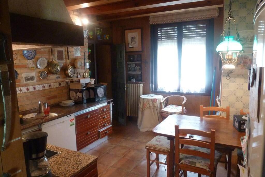 Casa Rural Mertxenea Landetxea Elcano Exterior foto